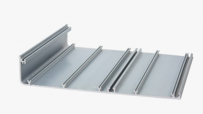 在建筑業(yè)不斷發(fā)展的過(guò)程中，幕墻使用的材料有哪些？